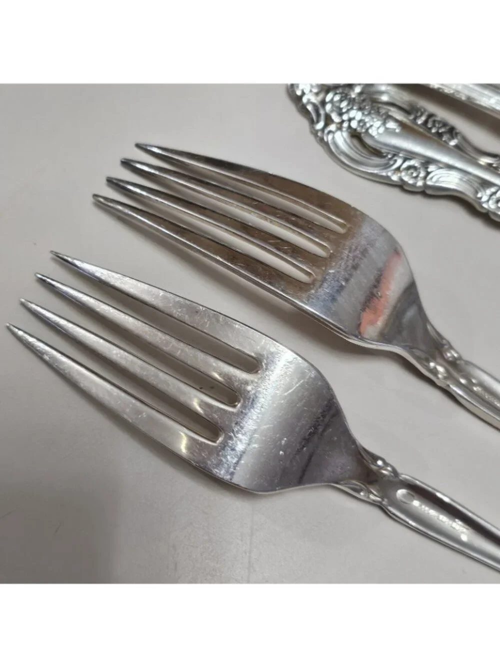 5 Oneida Community SILVER ARTISTRY Dinner Forks 1965 Silverware Flatware 7.5